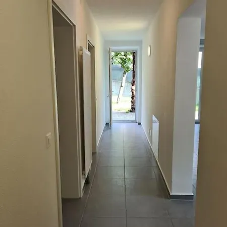 Gartenwohnung Im Zentrum Von Vira/gamborogno Daire