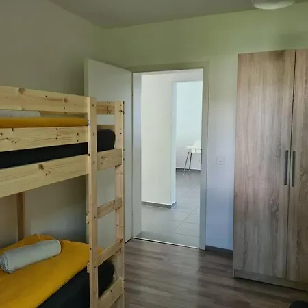 Appartement Gartenwohnung Im Zentrum Von Vira/gamborogno Gambarogno