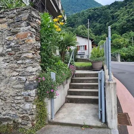 Lejlighed Gartenwohnung Im Zentrum Von Vira/gamborogno *